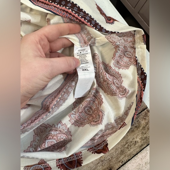 Cream Long Sleeve Swing Dress with bottom border (2XL XXL LuLaRoe Emily LLR) - Picture 5 of 7